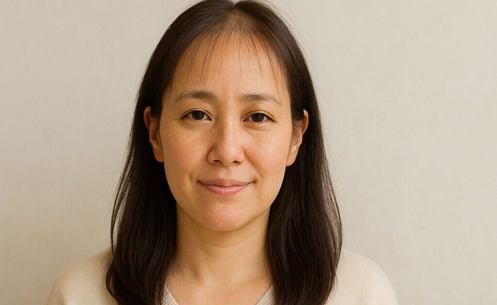 産後の抜け毛で前髪がスカスカの女性